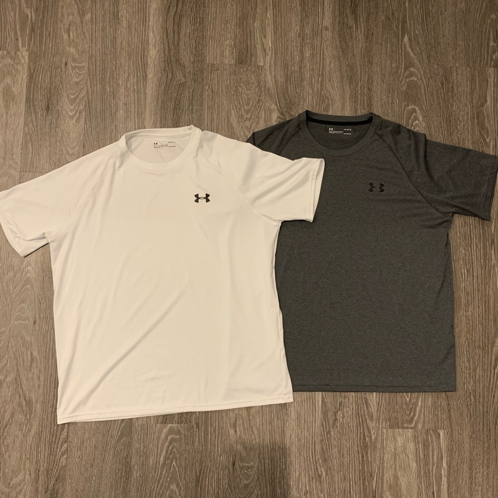 Set of Two Men’s Under Armour Shirts L